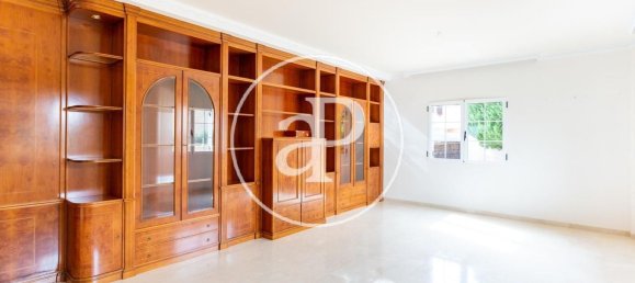 5 bedrooms House in Paterna, Spain No. 150120 11