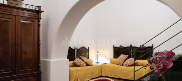 Casa de 12 habitaciónes en Palermo, Italy No. 46284 8