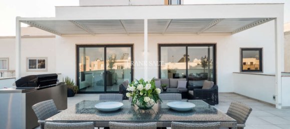 3 bedrooms Penthouse in Saint Julian's, Malta No. 3892 6