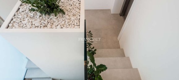 3 bedrooms Penthouse in Saint Julian's, Malta No. 3892 8