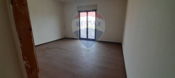 Apartamento de 3 dormitorios en Camporotondo Etneo, Italy No. 171413 20