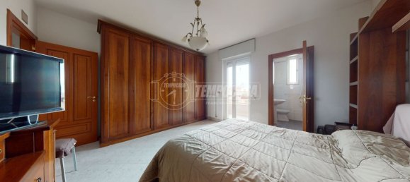 3 bedrooms Apartment in Turi, Italy No. 162994 16