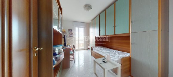 3 bedrooms Apartment in Turi, Italy No. 162994 12