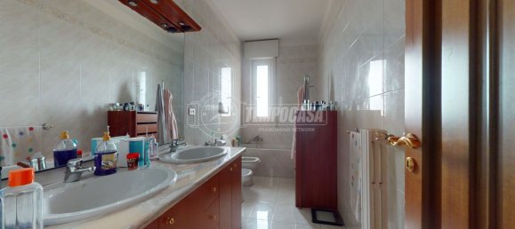 3 bedrooms Apartment in Turi, Italy No. 162994 11