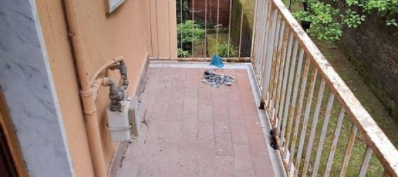 5 rooms Apartment in Carrara, Italy No. 99770 39