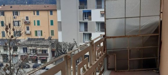 5 rooms Apartment in Carrara, Italy No. 99770 40