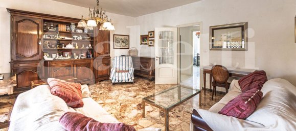 Apartamento de 3 dormitorios en Cagliari, Italy No. 279010 5