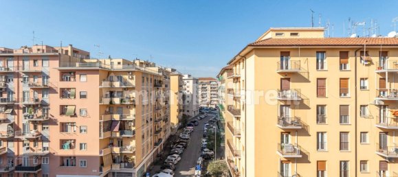 2 bedrooms Apartment in Rome, Italy No. 20626 25