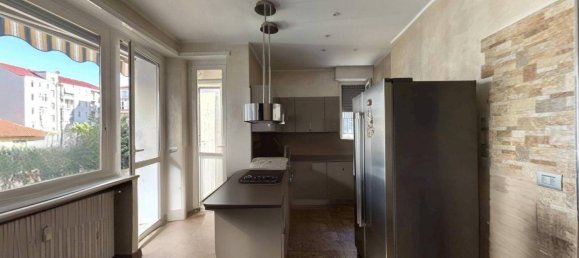 Apartamento de 1 dormitorio en Nichelino, Italy No. 350558 4