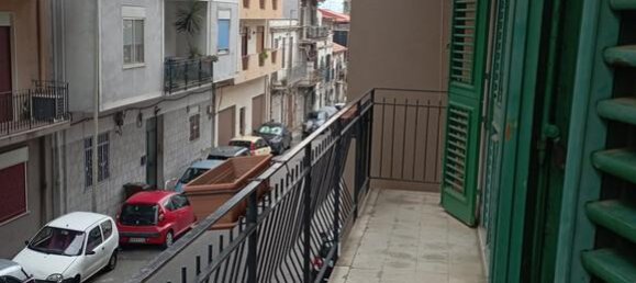 6 rooms Apartment in Messina, Italy No. 26803 13