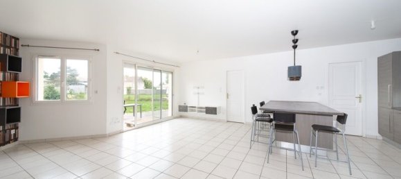 3 bedrooms House in Cezac, France No. 344998 3