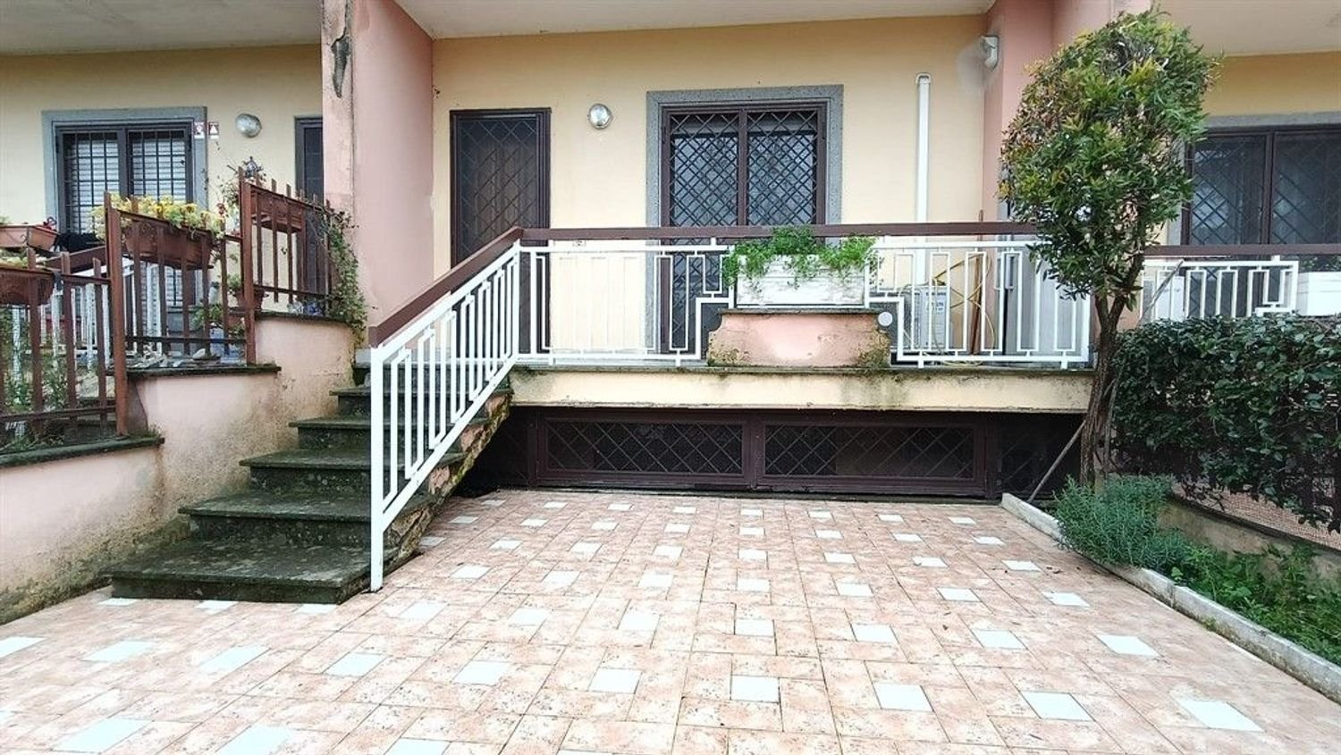 Дом с 5 комнатами в Рим, Италия № 8689