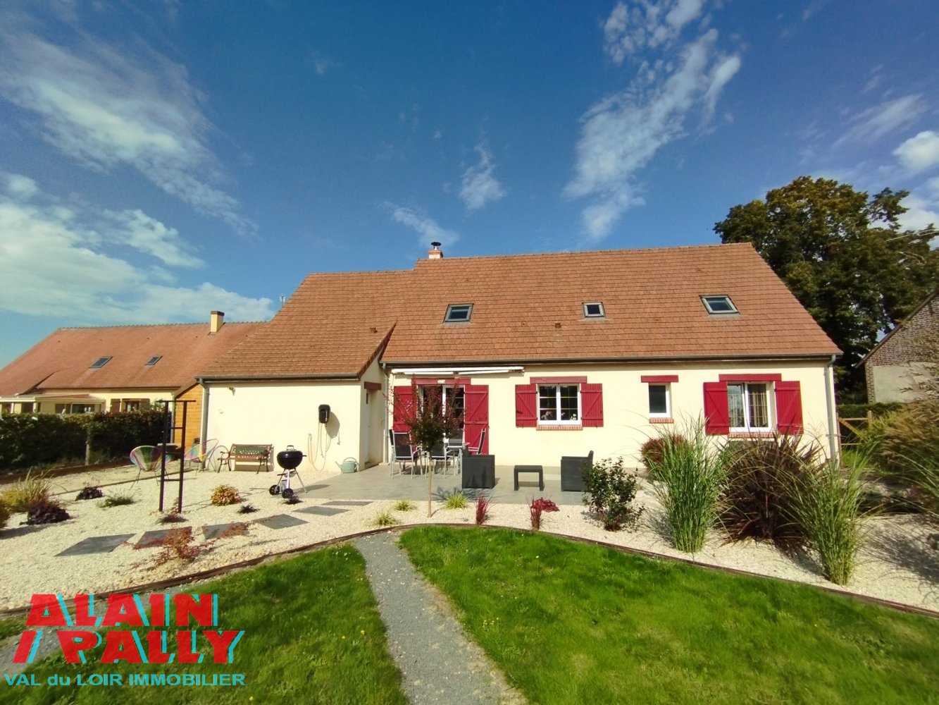 4 Schlafzimmer Haus in Droue, France, Nr. 238170