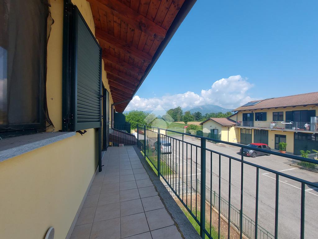 2 bedrooms Apartment in Cumiana, Italy No. 218445