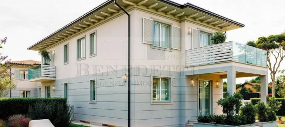 2 bedrooms Villa in Pietrasanta, Italy No. 191713 10