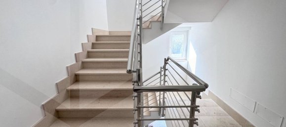 Apartamento de 3 habitaciónes en Rutigliano, Italy No. 20086 4