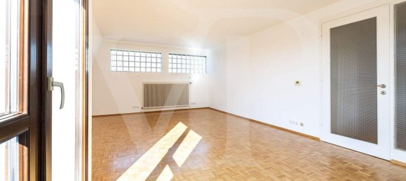 2-salle Appartement à Dobling, Austria No. 115814 12