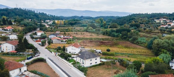 3 bedrooms House in Lousa, Portugal No. 181955 13