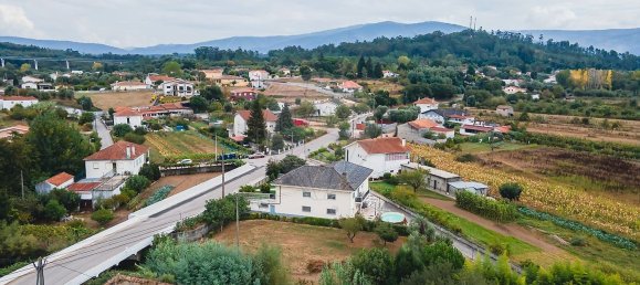 3 bedrooms House in Lousa, Portugal No. 181955 12