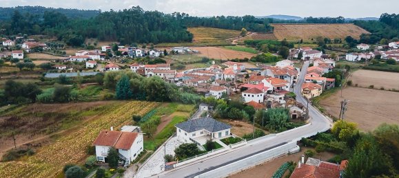 3 bedrooms House in Lousa, Portugal No. 181955 14