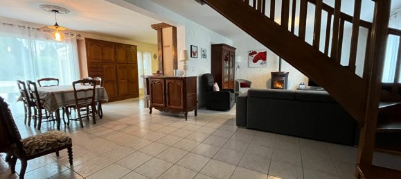 5 Schlafzimmer Haus in Arcay, France, Nr. 67665 4