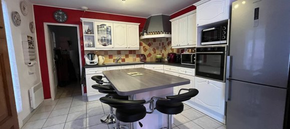 5 Schlafzimmer Haus in Arcay, France, Nr. 67665 6