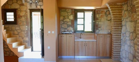 2 bedrooms Property in Chalkidiki, Greece No. 2258 3