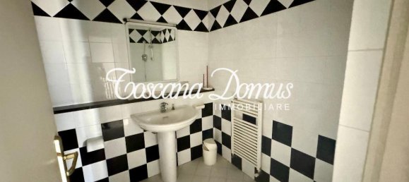6 rooms Apartment in Siena, Italy No. 25289 21