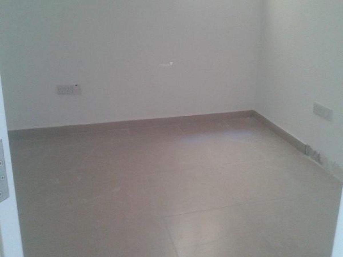 2 bedrooms House in Noida, India No. 68059