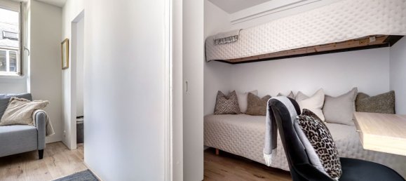 Studio in Paris, France No. 296448 7