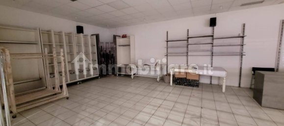 Imóvel comercial de 1 divisão em Vignola, Italy N.º 72037 12