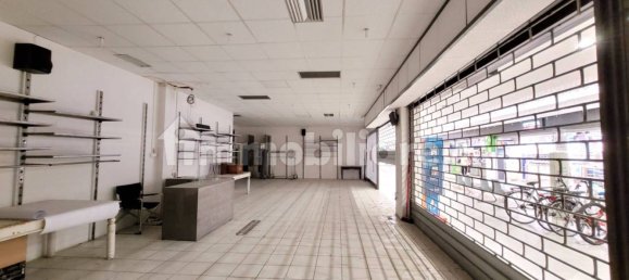 Imóvel comercial de 1 divisão em Vignola, Italy N.º 72037 7