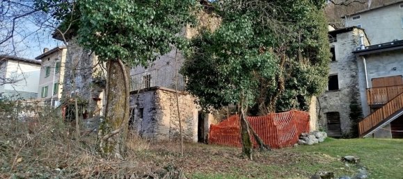 4 rooms House in Faedo Valtellino, Italy No. 18164 8