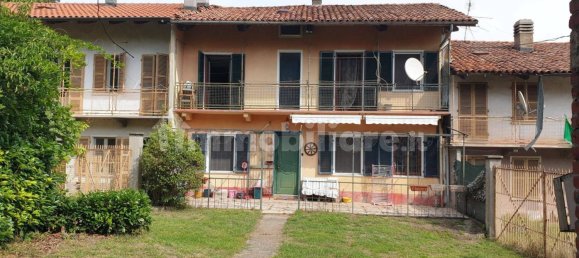 3 bedrooms House in Monteu da Po, Italy No. 113969 2