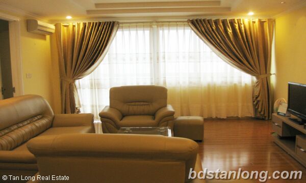 4 bedrooms Apartment in Tay Ho, Vietnam No. 6299