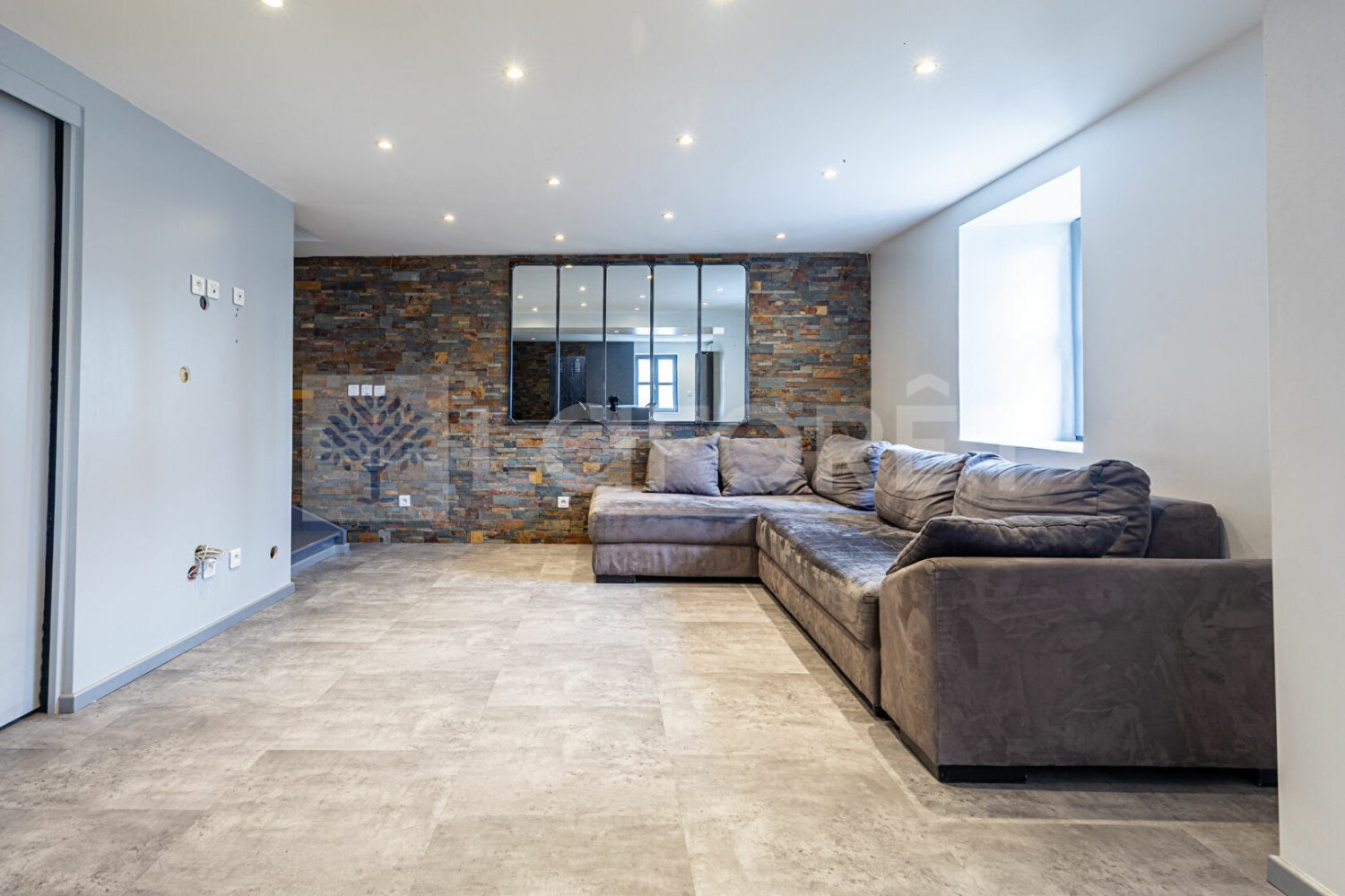 3 bedrooms Apartment in Poisy, France No. 300917