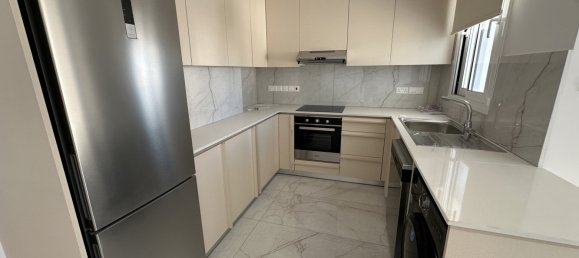 Квартира с 2 спальнями в Ларнака, Кипр № 25992 3