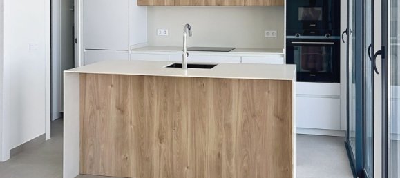 4 bedrooms Villa in Malaga, Spain No. 180508 22