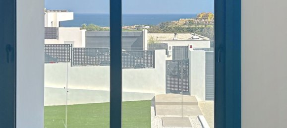 4 bedrooms Villa in Malaga, Spain No. 180508 19