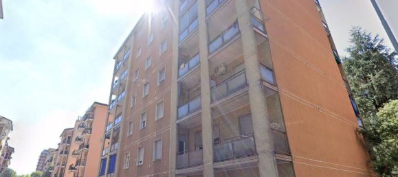 1 bedroom Apartment in Cinisello Balsamo, Italy No. 6568 2