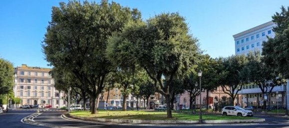 75m² Commercial property in Rome, Italy No. 196735 12