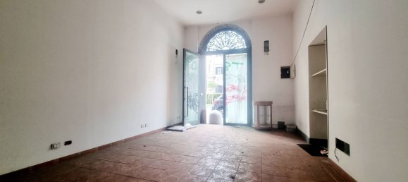 75m² Commercial property in Rome, Italy No. 196735 2