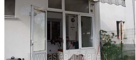 5 bedrooms Apartment in Gorizia, Italy No. 320256 3