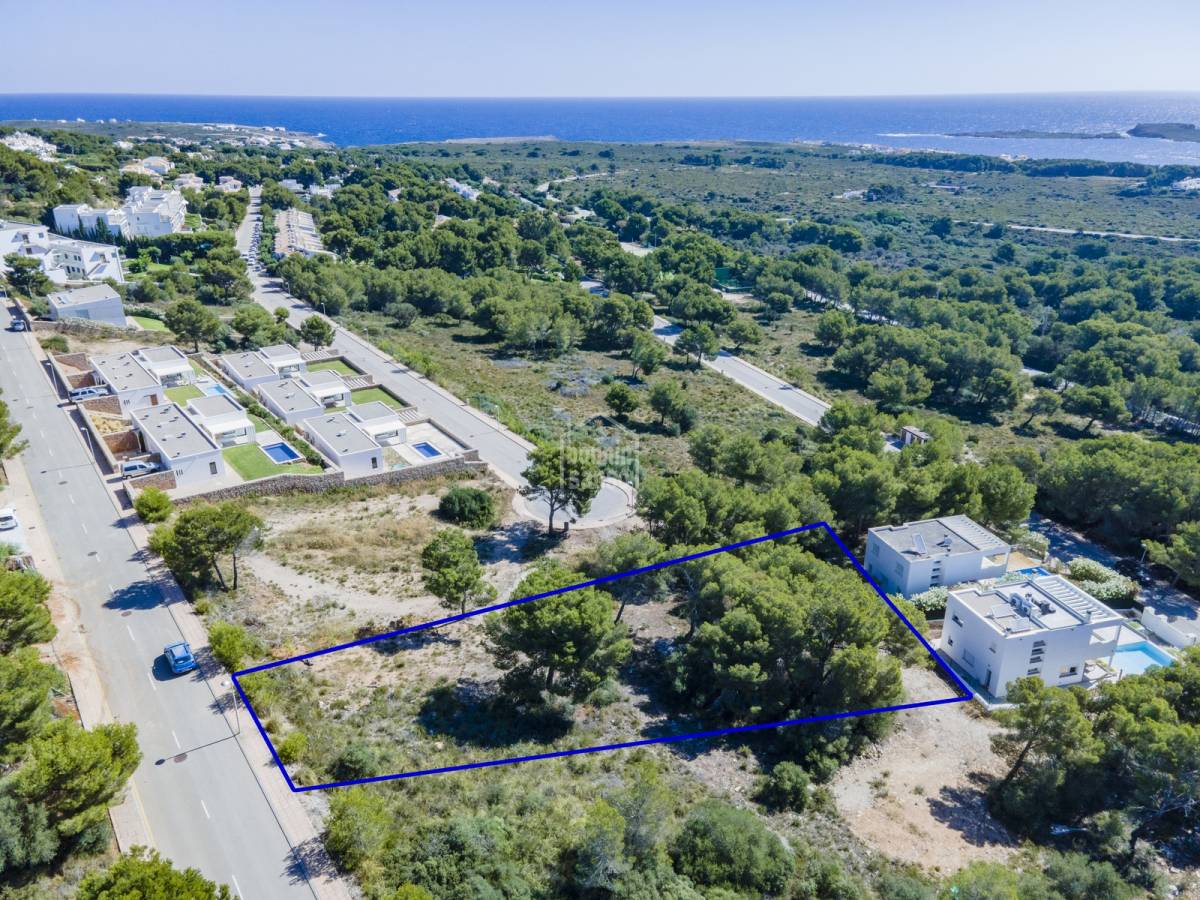  Land in Es Mercadal, Spain No. 3812