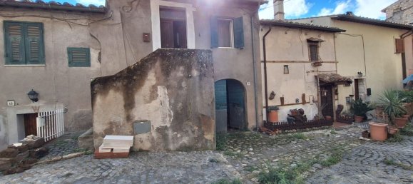 Dúplex de 3 habitaciónes en Tolfa, Italy No. 256408 2