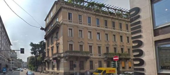 4 bedrooms Apartment in Milan, Italy No. 362726 4