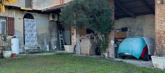 Casa de 5 habitaciónes en Asti, Italy No. 101883 4