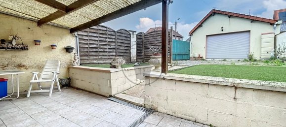 2 chambres Maison à Saint-Quentin, France No. 156878 3