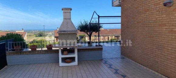 3 غرف نوم شقة في San Costanzo, Italy رقم 330307 7