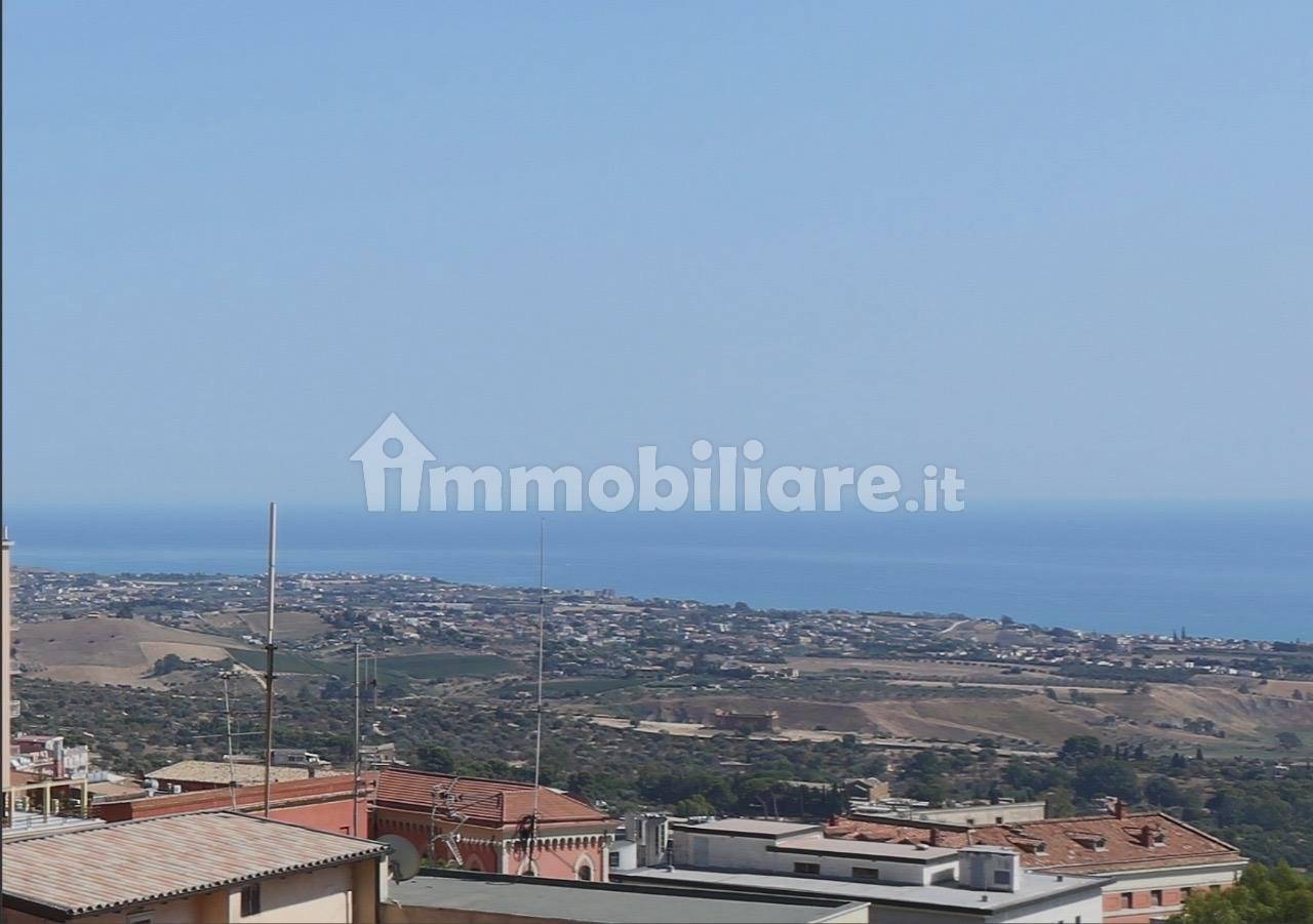 Apartamento T3 em Agrigento, Italy N.º 357469